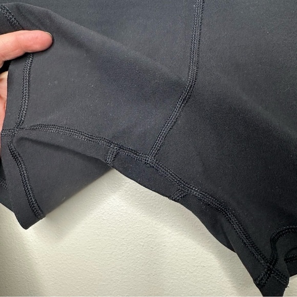 Lululemon Reversible Bootie Shorts - Picture 3 of 5